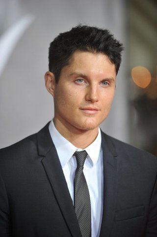 toby hemingway toby hemingway